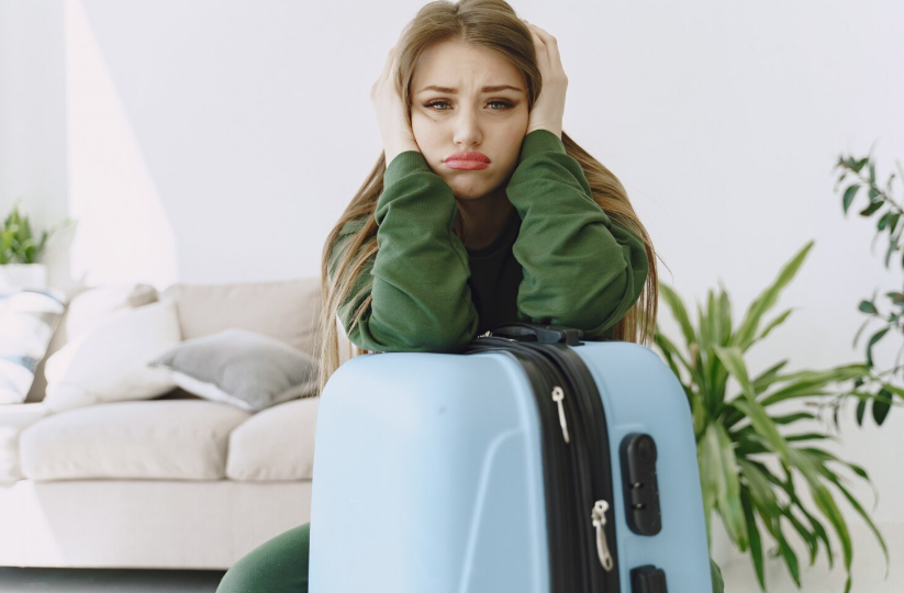 Пассажиры Azur Air из Пхукета рискуют увольнением из-за задержки рейса на 4 дня