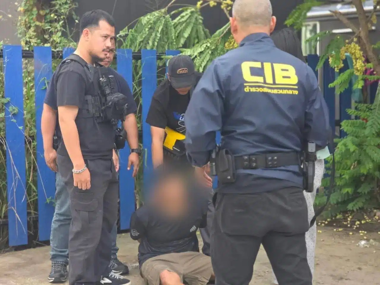 В Таиланде полицейский пытался застрелить бывшую жену, но пистолет дал осечку