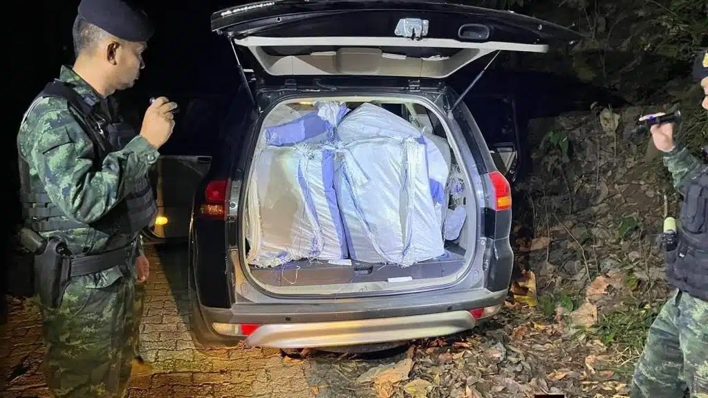 В Чианграе изъяты 600 кг метамфетамина при перехвате внедорожника